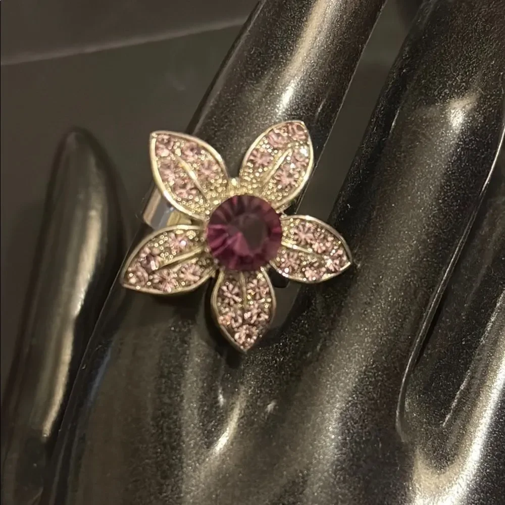 Elegant Rhinestone Floral Ring